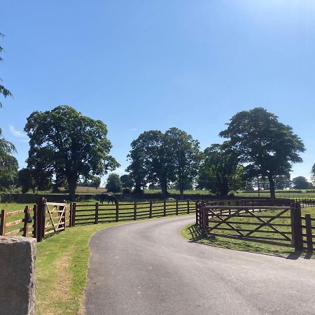 The Stable Hotel Harrogate Bagian luar foto